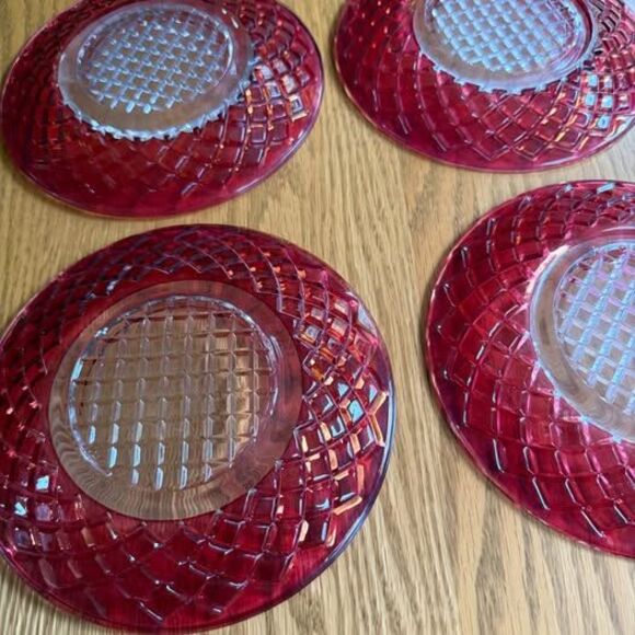 Set of 4 Vintage Plates Imperial Depression Glass Diamond Quilted 6 1/4” - Picture 4 of 4